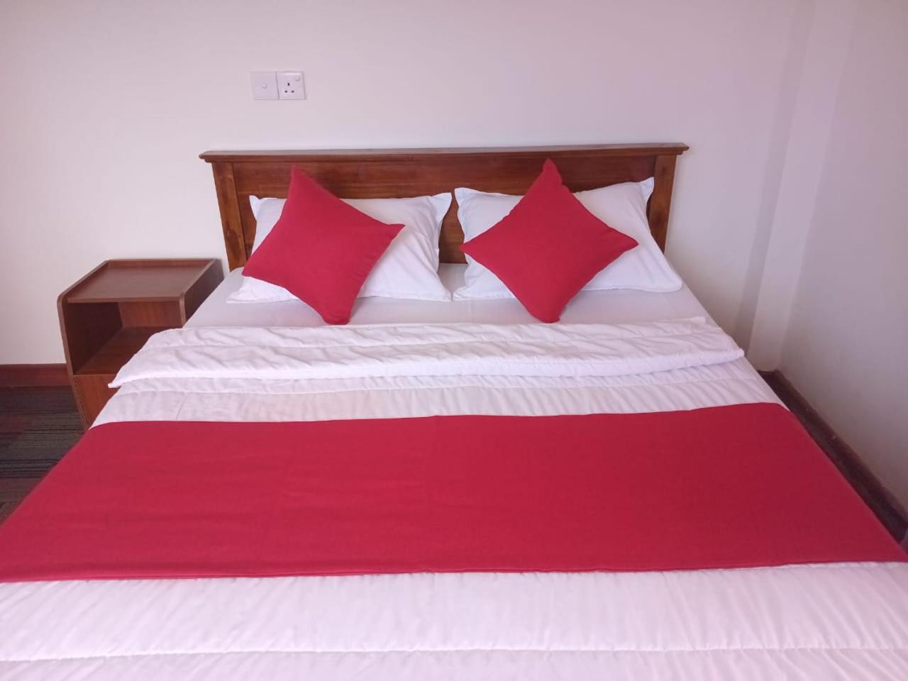 Frosty Heaven Guest House นูวาราเอลิยา ภายนอก รูปภาพ